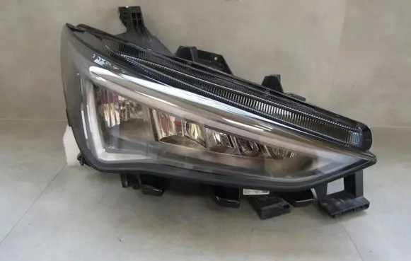 Cupra Born Headlight/headlamp 10F941008K