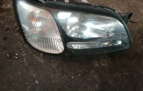 Subaru Outback Headlight/headlamp