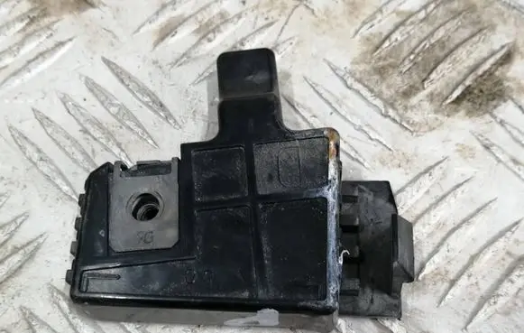 Renault Laguna III Front bumper mounting bracket P0016720 12345878