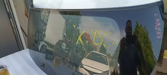 KIA Carens III Opening tailgate glass 