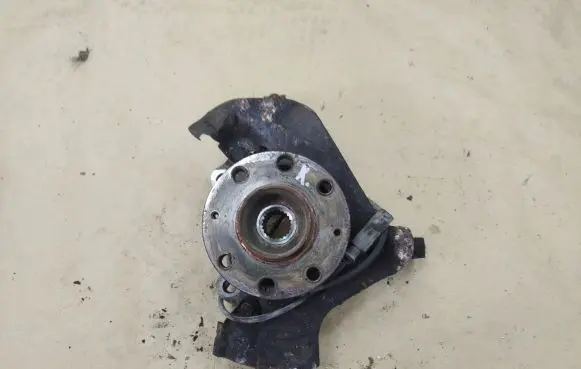 Fiat Punto (199) Front wheel hub