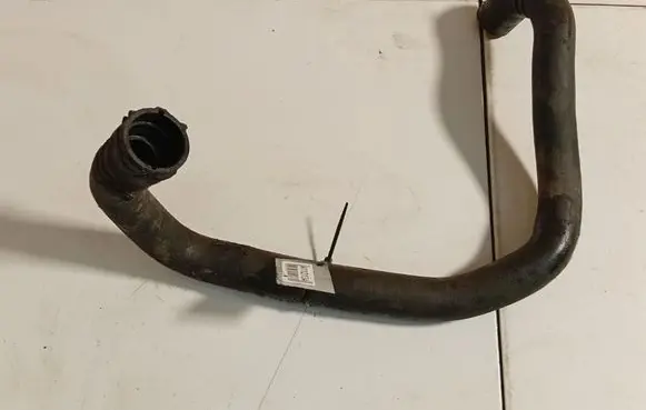Volkswagen PASSAT B6 Engine coolant pipe/hose 