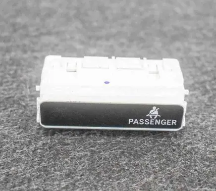 Toyota Prius (XW20) Passenger airbag on/off switch 8395047010