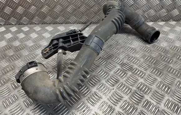 Nissan X-Trail T32 Intercooler hose/pipe 144604BD1B