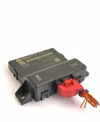Audi A4 S4 B8 8K Gateway control module 8T0907468H 403221