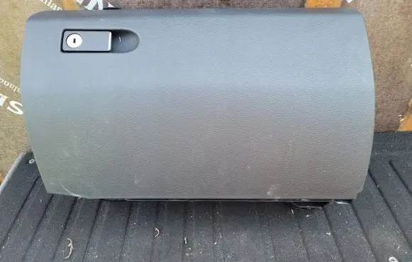 Mercedes-Benz E W212 Glove box A2126800291