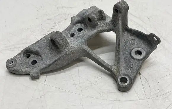 Generator/alternator bracket