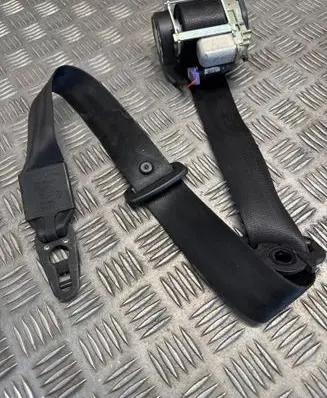 Audi Q7 4L Front seatbelt 606728300 008R000 031805
