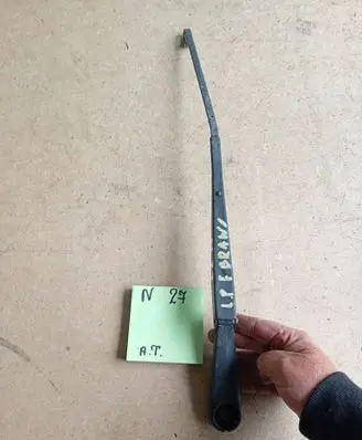 Fiat Bravo - Brava Front wiper blade arm 6783454