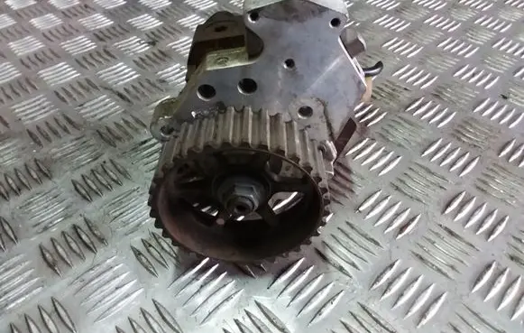 Nissan Primera Fuel injection high pressure pump 0445010075 8200108225