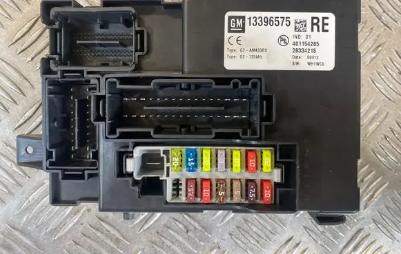 Opel Meriva B BSM Control unit 13396575 401154265