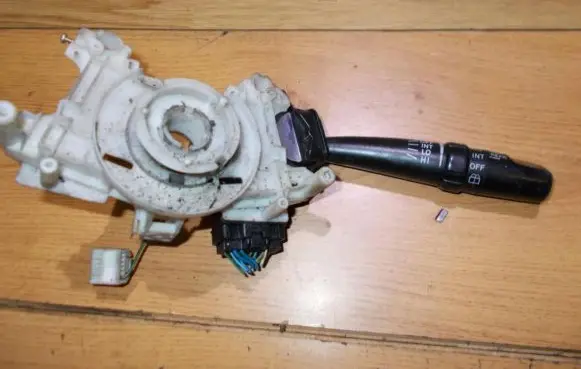 Subaru Legacy Wiper control stalk