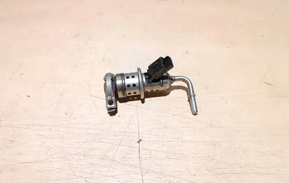 Peugeot 308 AdBlue injector 9802763880 J350B02233