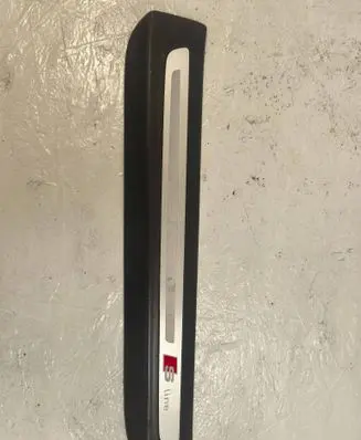 Audi Q7 4L Rear sill trim cover 4L0853375F 4L0853375C