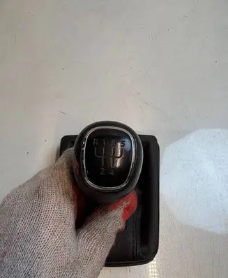 Skoda Fabia Mk3 (NJ) Gear shift rod 6V0711113T C06CZF142A
