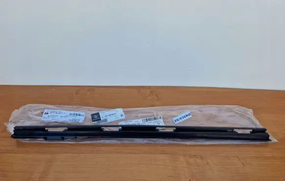 Mercedes-Benz GLS X167 Sill supporting ledge A1676988601