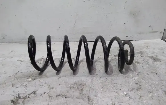 Peugeot 5008 Rear coil spring