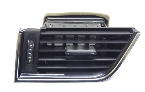 Skoda Octavia Mk3 (5E) Dashboard side air vent grill/cover trim 5E0819701
