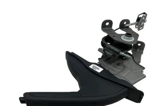 Hyundai Tucson TL Handbrake/parking brake lever assembly