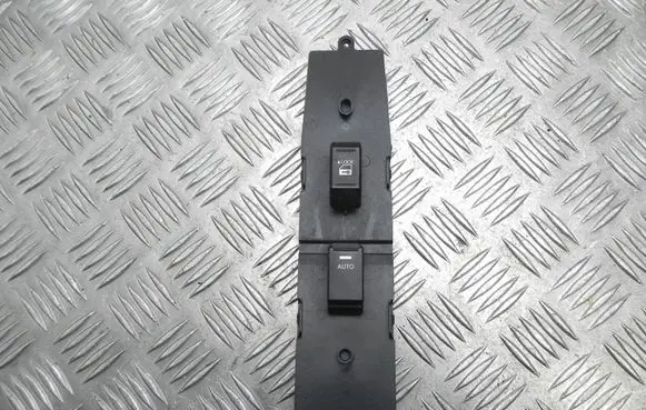 KIA Sorento Electric window control switch 935752P110 T9270