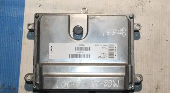 Volvo C70 Engine control unit/module 31286161