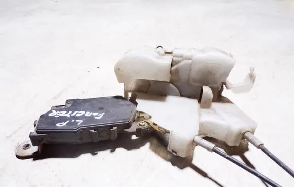 Subaru Forester SG Front door lock