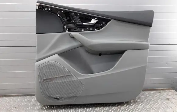 Audi Q7 4M Front door card panel trim 4M1867106G