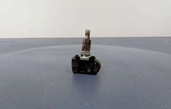 Nissan Qashqai Tire pressure sensor 407003VU0A