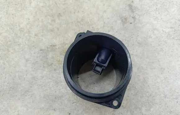 Volvo V50 Mass air flow meter 722184220