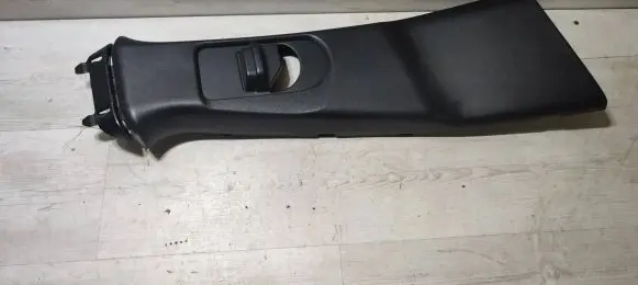 Mercedes-Benz A W176 (B) pillar trim (top) A1766000325 A1766902000 027006997