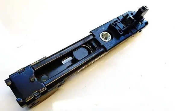 Skoda Octavia Mk2 (1Z) Seat belt adjustment rail 1T0857819