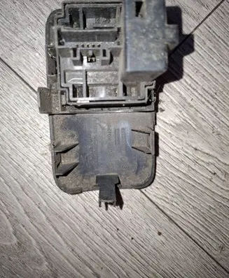 Renault Megane II Headlight level height control switch 8200176081