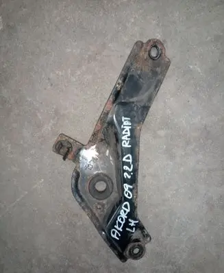 Honda Accord Radiator mount bracket