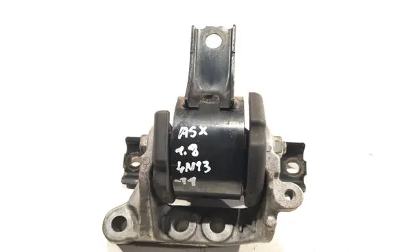 Mitsubishi ASX Engine mount bracket 1095A043