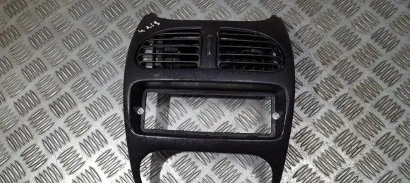 Peugeot 206 Dash center air vent grill 6984