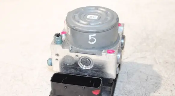 BMW 3 F30 F35 F31 ABS Pump 34516868318 6868319