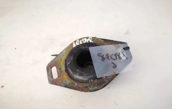 Peugeot 607 Engine mount bracket 6453702980001