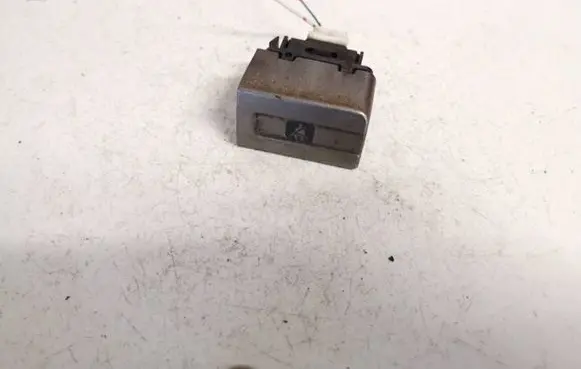Nissan X-Trail T30 Passenger airbag on/off switch 