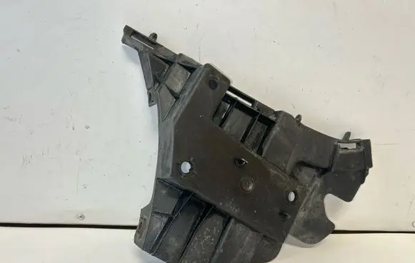 Volvo V70 Front bumper mounting bracket 31265344