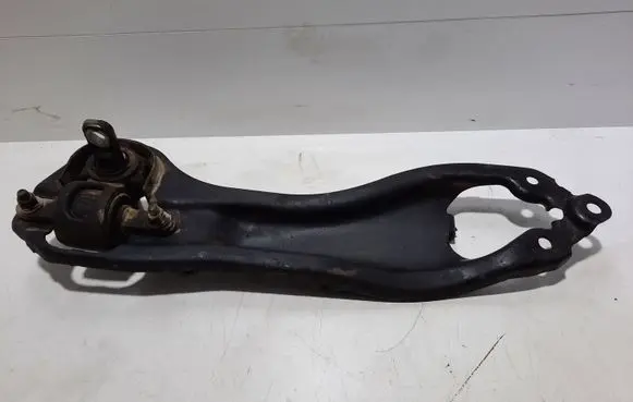Chrysler Pacifica Rear control arm 68284315AD 4315C2739