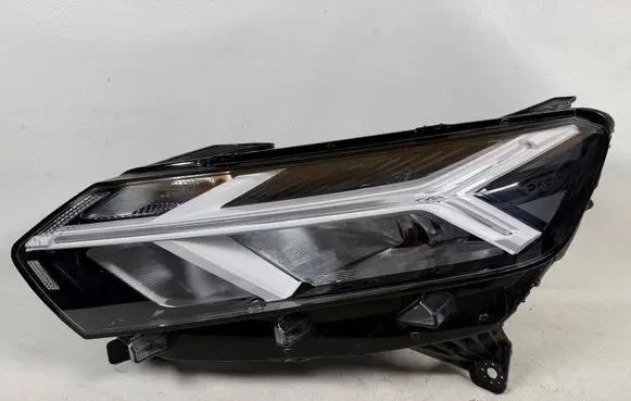Dacia Sandero III Headlight/headlamp 260602561R