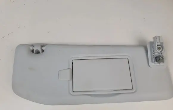 Peugeot 208 Sun visor