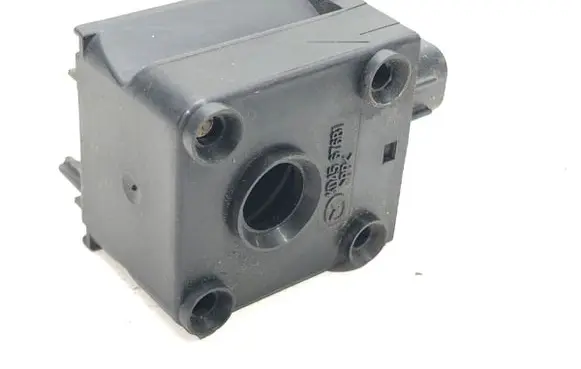 Mazda 3 II Interior temperature sensor KD45676B1
