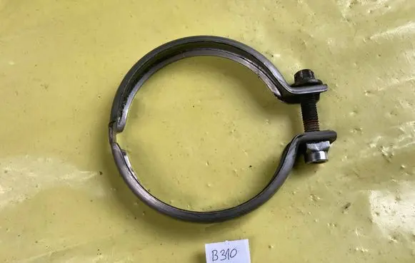 Mercedes-Benz B W245 Muffler pipe connector clamp 1694646094