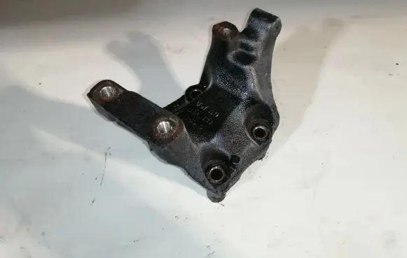 Audi A6 S6 C7 4G Engine mounting bracket 04L131159C
