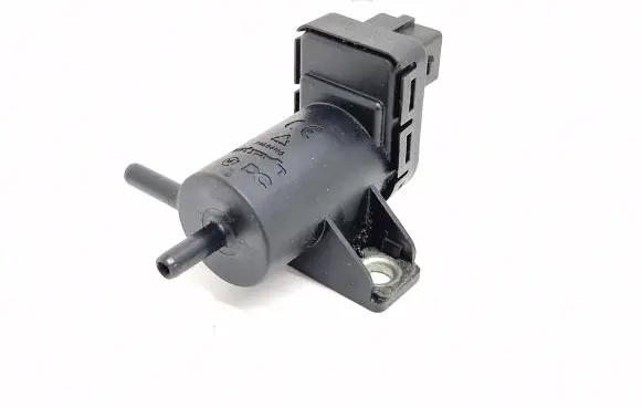 Renault Laguna III Vacuum valve 8200762162