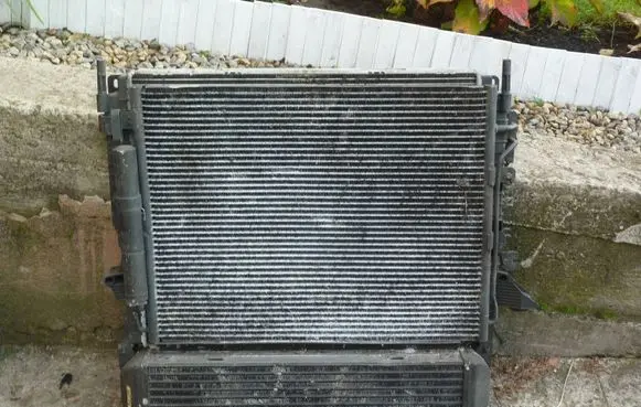 Land Rover Range Rover Sport L320 Radiator set PCC500201 FTP10111