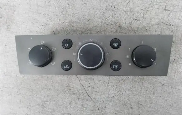 Opel Vectra C Climate control/heater control trim 