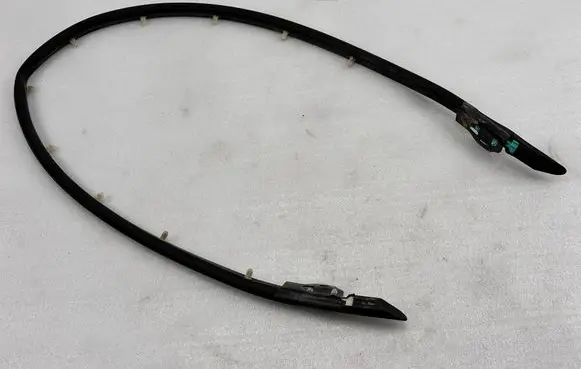 Ford Mustang VI Trunk rubber seal (body) FR3B63438A