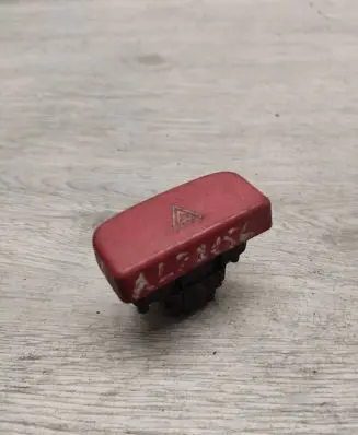 Alfa Romeo 156 Hazard light switch